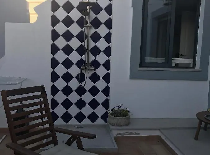 아파트 The Blue House